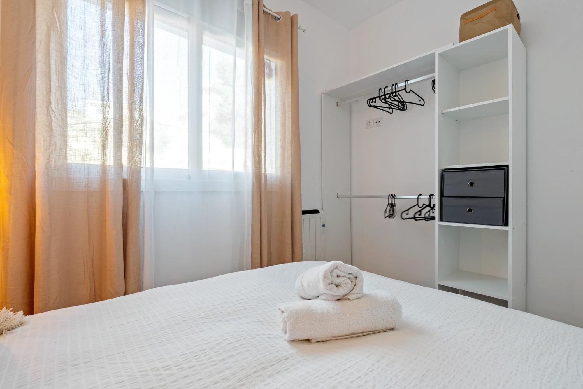 Holiday home Hauzify I Casa Olivella